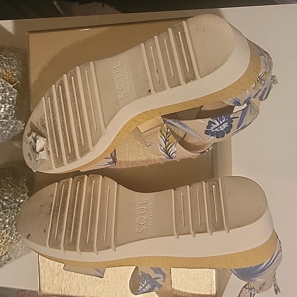 SOUL Naturalizer Wedge - Picture 7 of 10